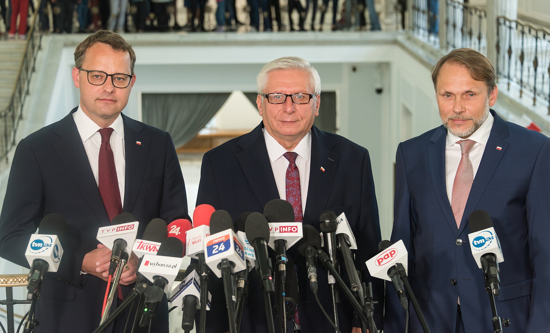 Fundusz Sprawiedliwości — Posłowie Marcin Romanowski, Tadeusz Woźniak i Grzegorz Lorek podczas konferencji prasowej w Sejmie