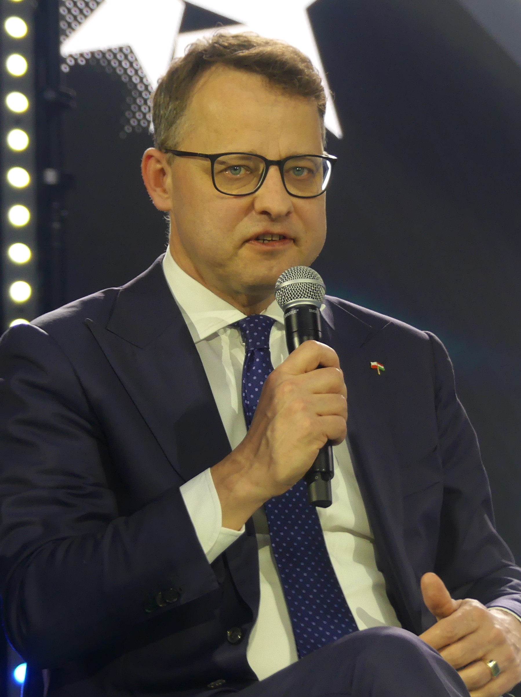 Fundusz Sprawiedliwości — Posłowie Tadeusz Woźniak, Grzegorz Lorek i Marcin Romanowski podczas konferencji prasowej w Sejmie