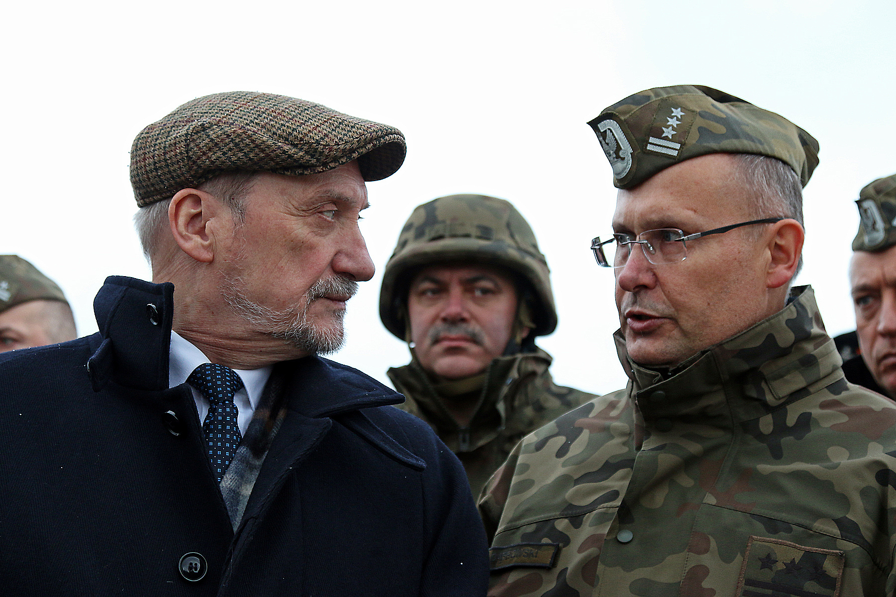 Antoni Macierewicz (left), Polish minister of defense speaks with Col. Andrzej Dabrowski (right)