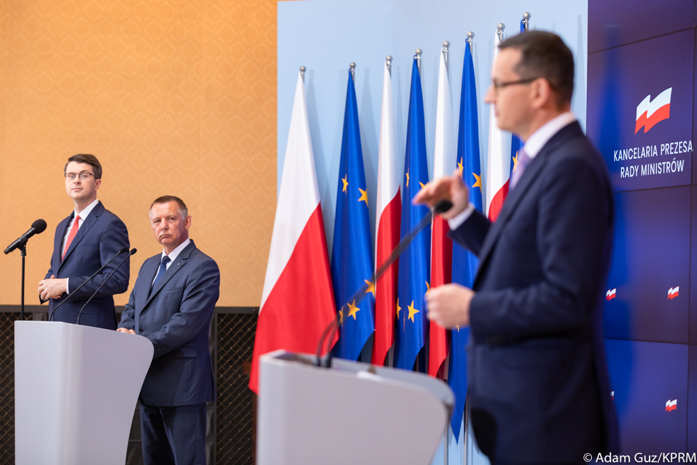 2019.08.27 Warszawa - Wzrost wpływów do budżetu państwa z podatku VAT, więcej środków na ochronę zdrowia — deficyt budżetowy w Polsce