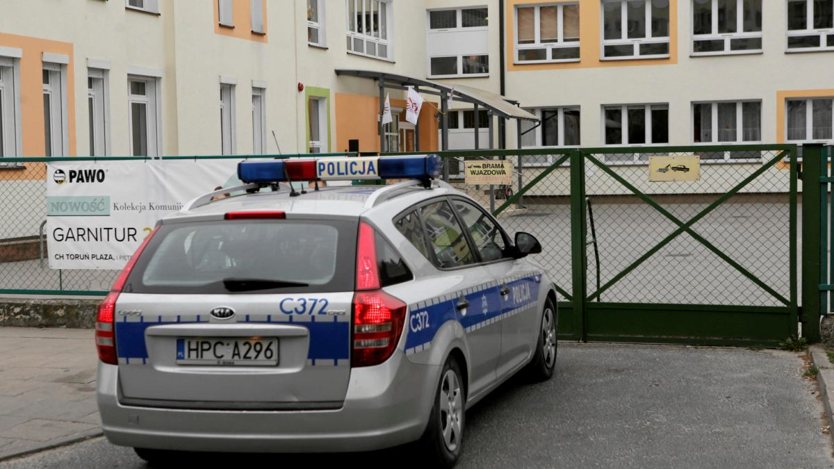 policja w szkołach