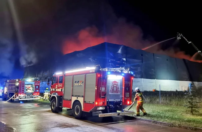 pożar hali w Słubicach