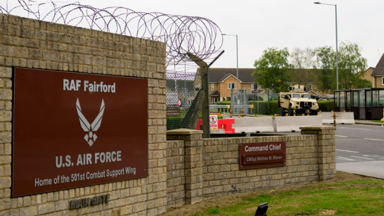 RAF Fairford: premier mówi o możliwym udziale Iranu