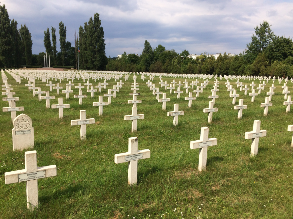 Rząd szykuje zmiany na cmentarzach. Chodzi o opłaty
